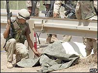 Soldados americanos são alvo de ataques diários no país