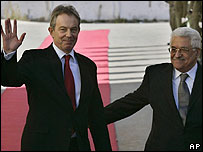 Tony Blair reunido com Mahmoud Abbas na Cisjordânia