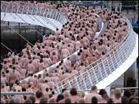 Tunick já fez instalações parecidas em São Paulo, Nova York e Barcelona