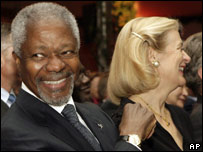 Kofi Annan và vợ