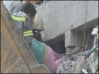 Mulher grávida é resgatada na China