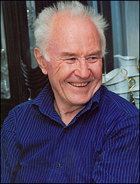 Али Ҳамроев