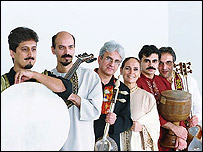 هنرمندان گروه دستان و پريسا، عکس از سايت متبسم