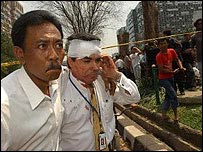 Ferido na explosão é socorrido