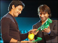 सोनू निगम और सैफ़ अली ख़ान