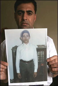 مرزا طاہر کے بھائی