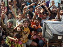 孟买贫民窟里的小伙伴们