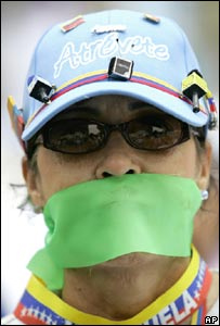 Manifestante em Caracas apóia RCTV