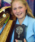 Gwenllian o Ysgol Gyfun Ystalyfera - cyntaf - Unawd Telyn