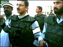 پولیس اہلکار