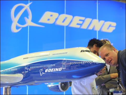 香港亚洲国际航空展上展出的波音747-8客机模型(8/9/2009)