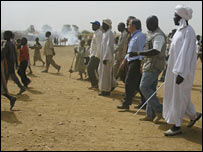 Dân tị nạn gặp đại diện Liên hiệp quốc