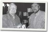 Yr Athro Hywel Teifi Edwards gydag Allan James