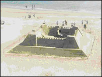 Hotel de areia em Weymouth, na Inglaterra.