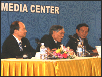 Họp báo tại APEC