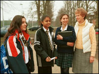 女校学生与校长