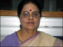 20050704023346girija203.jpg