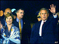 O presidente dos Estados Unidos, George W. Bush, e a primeira-dama, Laura Bush