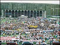 Manifestação contra o desemprego em Brasília, em março (Foto:Dirce Pereira)