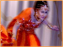 ’معیاری‘ اور ’غیرمعیاری‘ تھئیٹر کیسے طے ہوگا؟