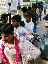  فائل فوٹو: اکثر بھارتی ماہی گیر راستہ بھٹک کر پاکستان پہنچ جاتے ہیں