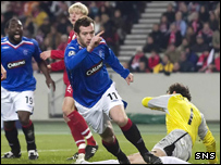 چارلی آدام رنجرز را پیش انداخت