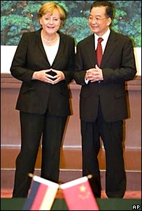 Bà Angela Merkel và Thủ tướng Trung Quốc Ôn Gia Bảo ở Bắc Kinh