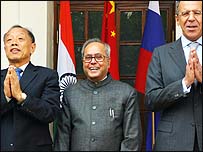 प्रणव और ली ज़्याओशिंग 