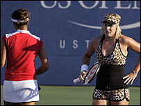 सानिया मिर्ज़ा और बैथनी मैटेक 