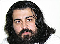 احمد باطبی در مرخصی (عکس از وبلاگ کمپین آزادی احمد باطبی)