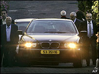 A delegação palestina deixa a reunião