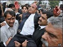 تظاهرات حقوقدانان در اسلام آباد