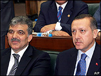 عبدالله گل در کنار رجب طیب اردوغان