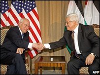 Ông Cheney với Chủ tịch Palestine Mahmoud Abbas 
