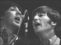  Lennon e McCartney (foto: Robert Whitaker/Getty Images)