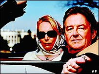 Valeri Plame ve diplomat eşi Joseph Wilson