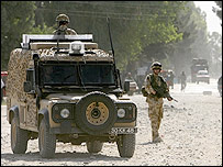 سربازان بريتانيايی در شهر لشکرگاه