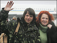 Артем Гіржев з мамою Ольгою