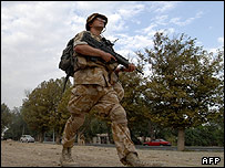 سرباز ناتو در افغانستان