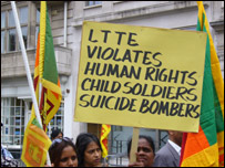 Anti-LTTE protest (photo Saroj Pathirana)