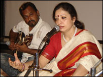 रशमी अग्रवाल