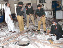 پشاور دھماکہ (فائل فوٹو)