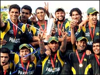 Pakistan cricket team after winning the Twenty20 trophy