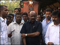 Minister Chandrasekaran with plantation workers (photo Ranjith Rajapkasha)