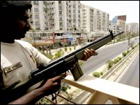 کراچی تیسرے دن شارع فیصل