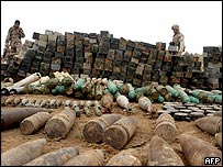 Depósito de munições descoberto pelo americanos no Iraque