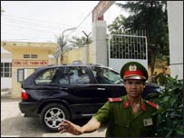 TRước cổng trại giam Phước Cơ, Bà Rịa