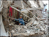 یک خانه ویران شده در اثر جنگ در افغانستان