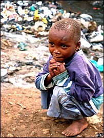 Criança pobre no Quênia