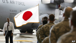 帕内塔访问驻日美军